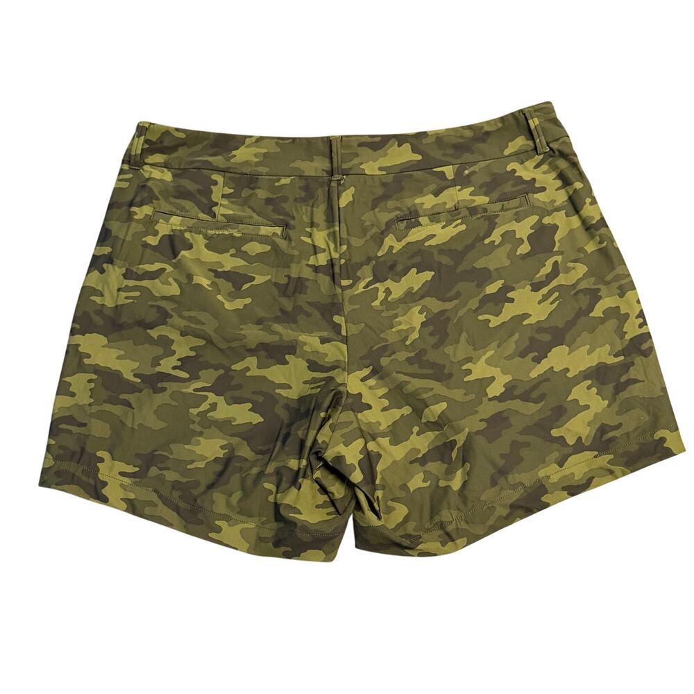 Spanx Camo Shorts EUC - Picture 2 of 4